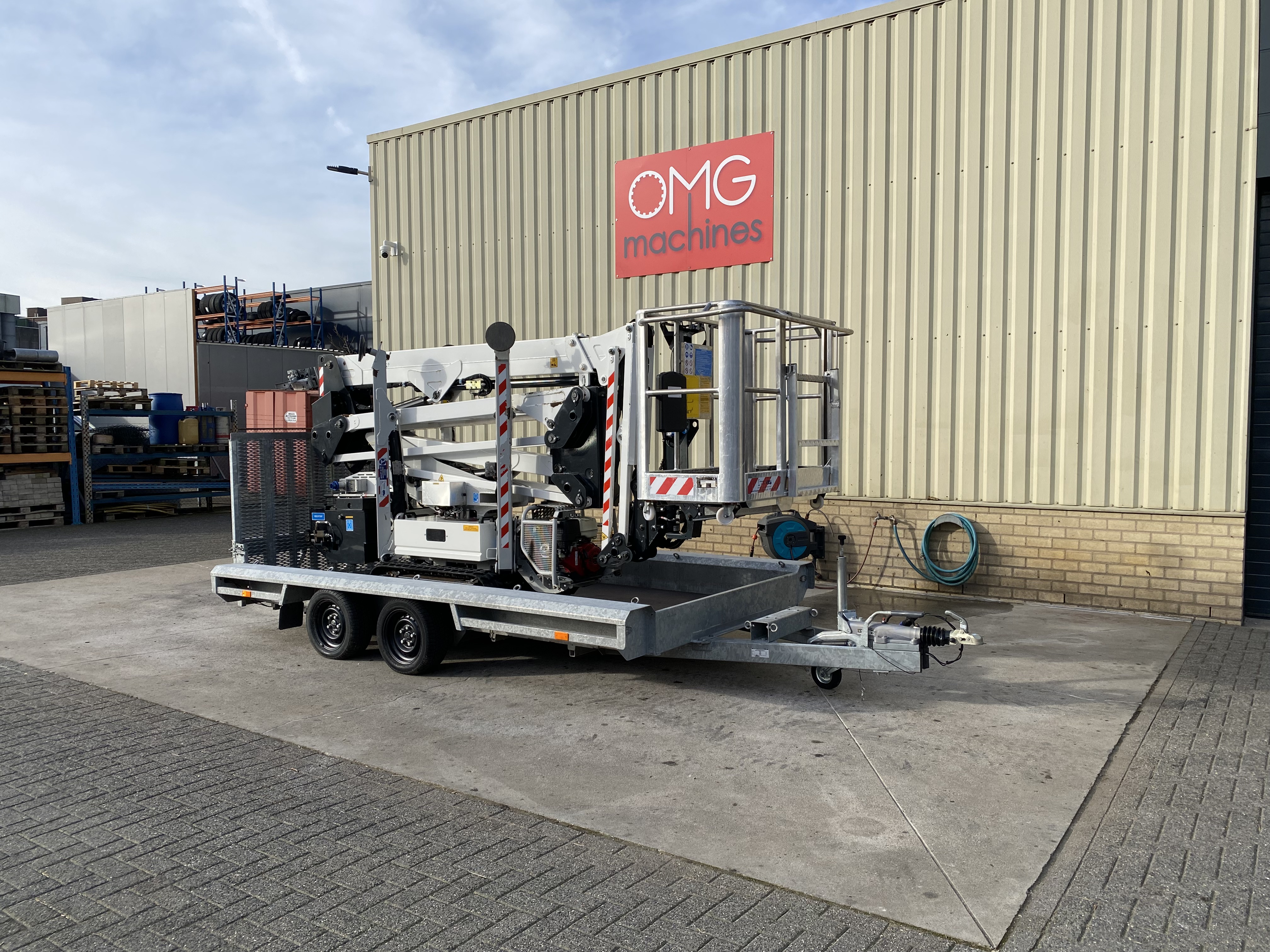 Gebruikt 2021 Compact 15 DA, Spin hoogwerker, 15 meter