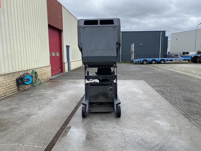 Gebruikt 2003 RCM R703 Sack, Veegmachine, Elektro