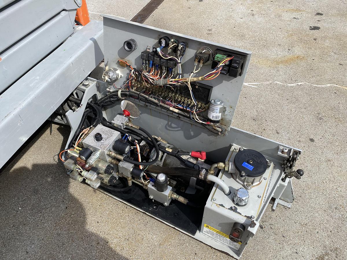 Gebruikt 2003 Skyjack SJIII-3219, Schaarhoogwerker, 8 meter