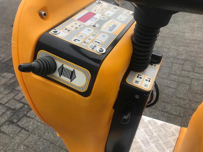 Gebruikt Moerschen Sapphire 85S, Veegmachne / Schrobmachine