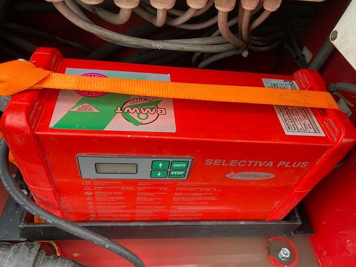 Gebruikt Liftlux SL108-12, Schaar hoogwerker, 13 meter