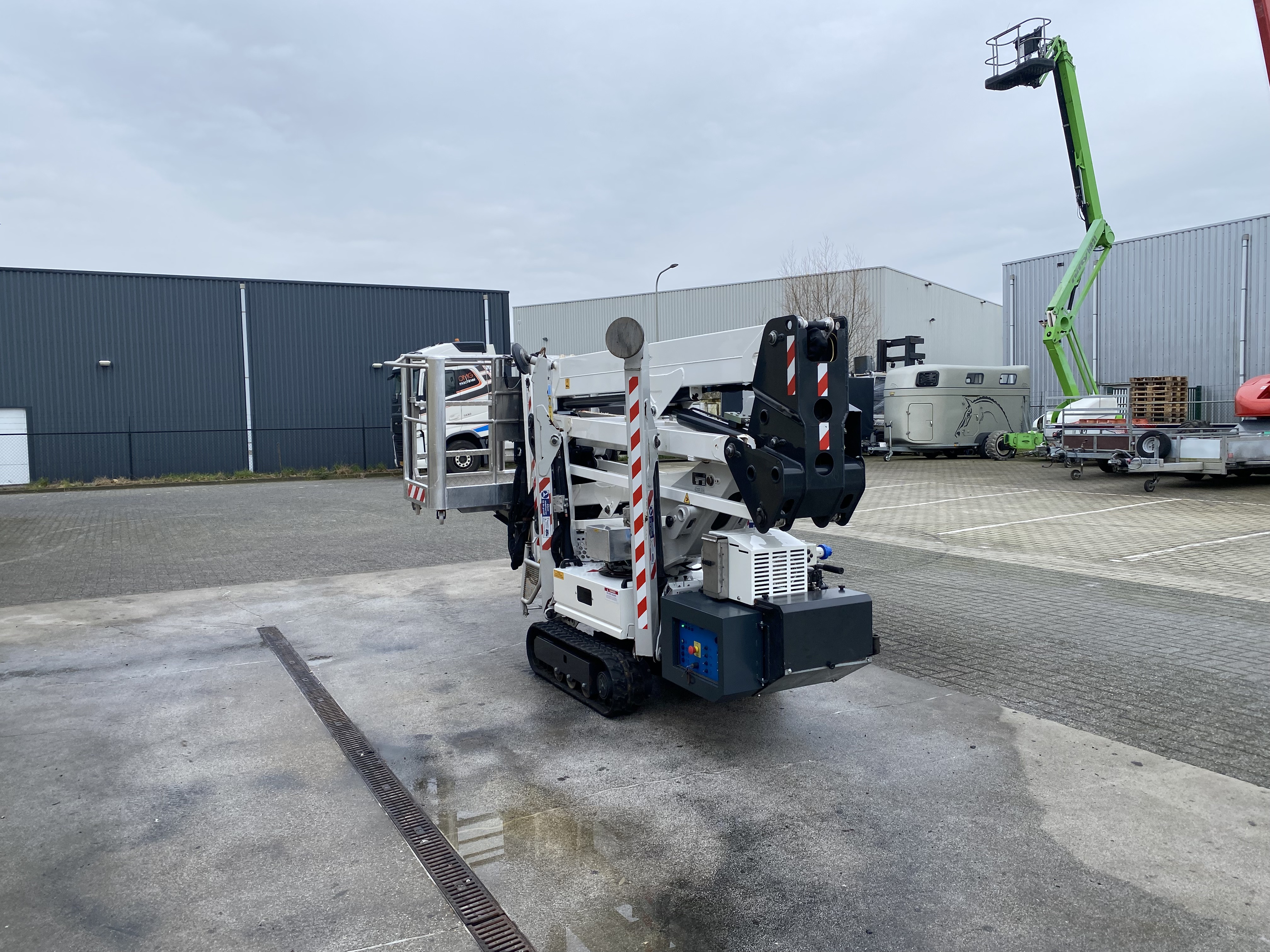 Gebruikt 2021 Compact 15 DA, Spin hoogwerker, 15 meter