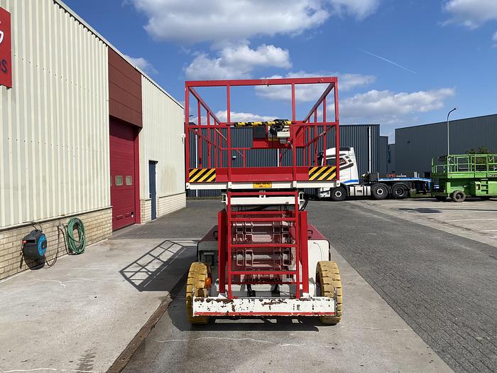 Gebruikt 2002 Airo SF1200, Schaarhoogwerker, 14 meter