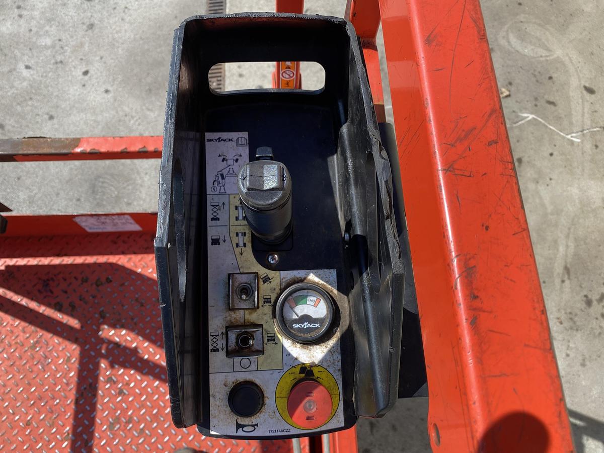 Gebruikt 2023 Skyjack SJII 4726, Schaar hoogwerker, 10 meter