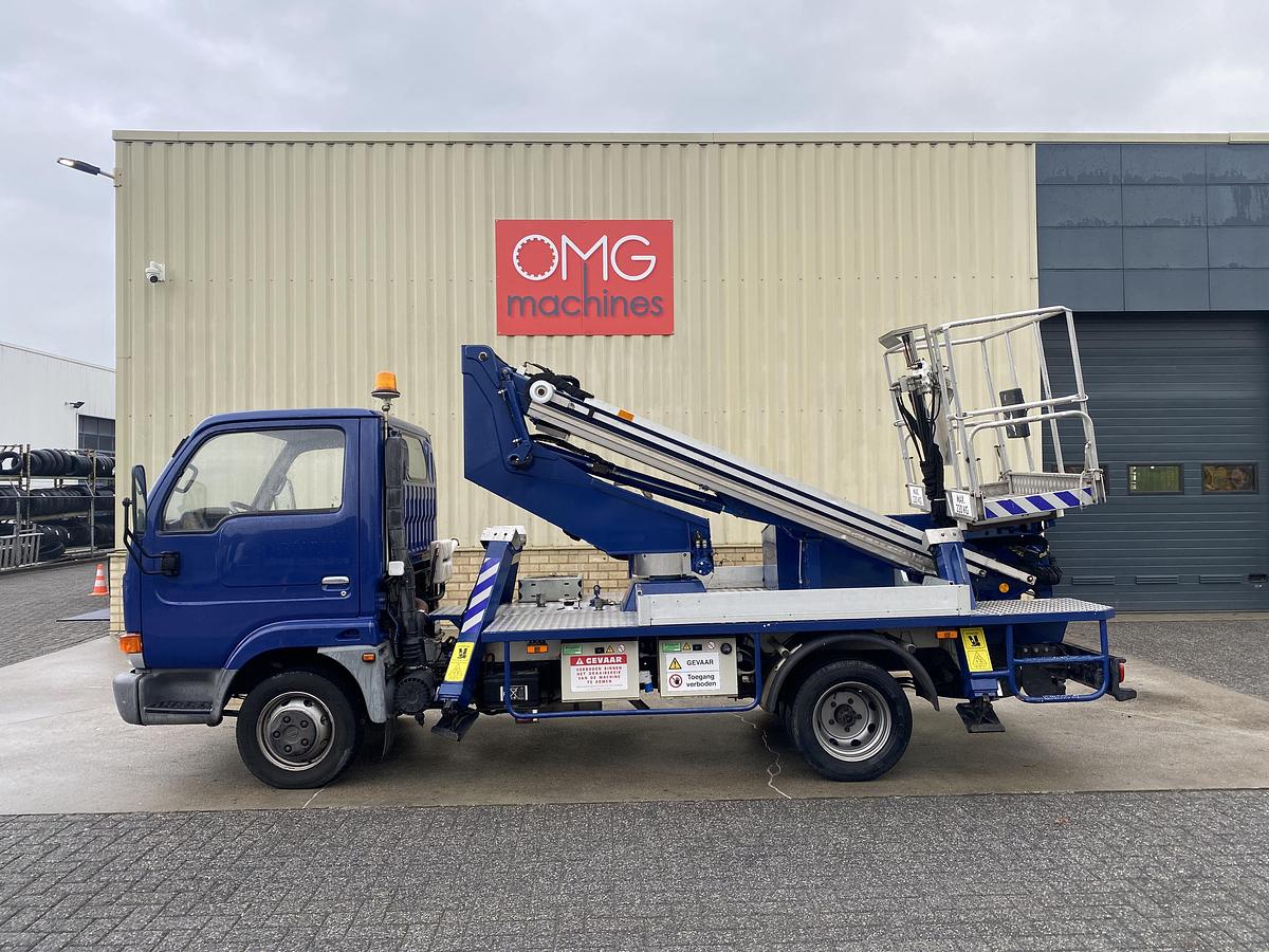 Gebruikt 2002 Oil & Steel Scorpion 130, Autohoogwerker, 13 meter