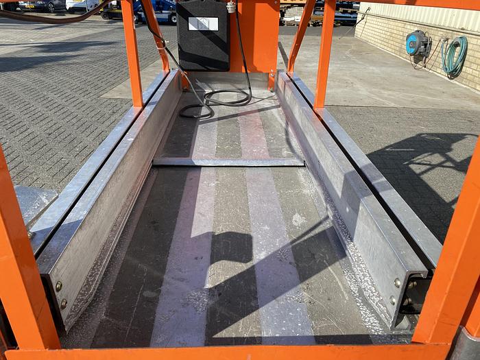 Gebruikt 2011 JLG 1930ES, Schaar hoogwerker, 8 meter