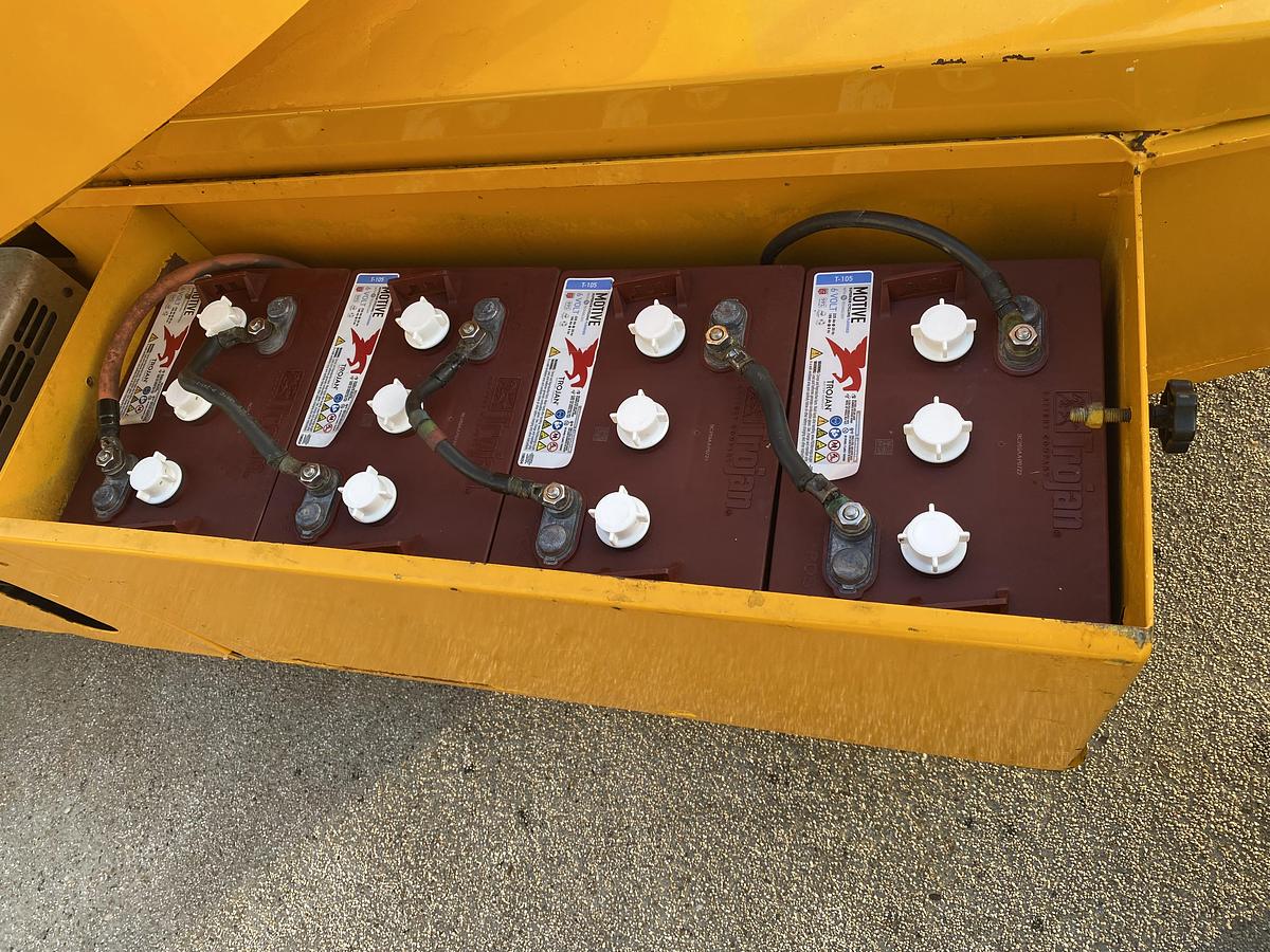 Gebruikt 1999 UpRight AB38, Hoogwerker, 13,5 meter