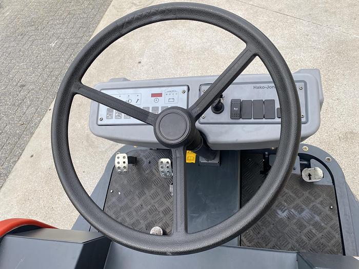 Gebruikt Hako Jonas 1500 E