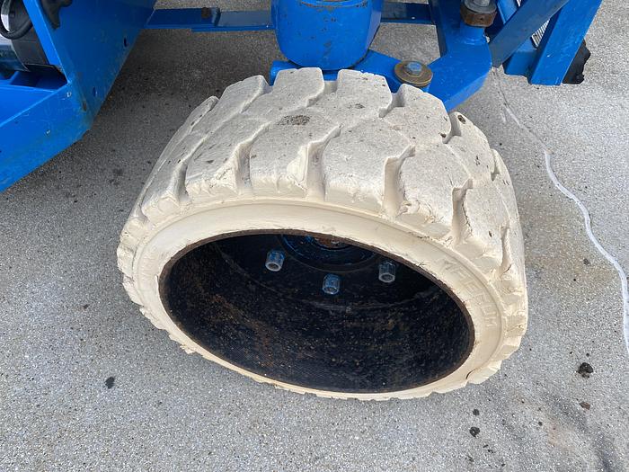 Gebruikt 1998 Holland Lift Monostar Y83EL16, schaar hoogwerker, 10 meter