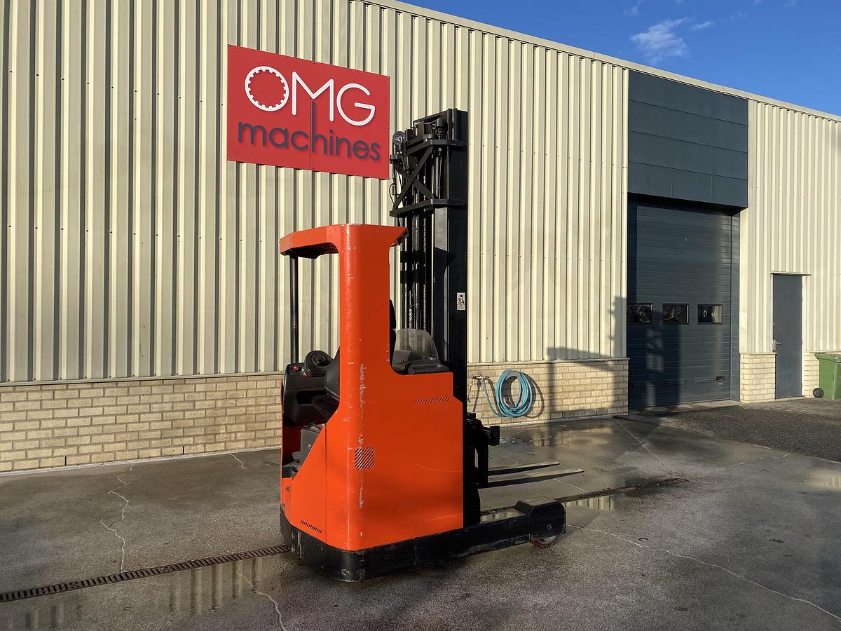 Gebruikt 1995 BT RR B2 / 14 Reachtruck, 7 meter