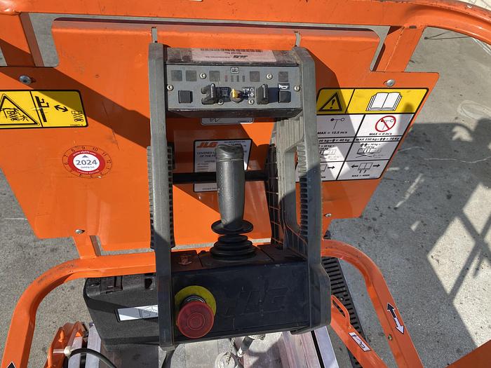 Gebruikt 2011 JLG 1930ES, Schaar hoogwerker, 8 meter