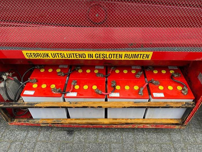 Gebruikt Liftlux SL108-12, Schaar hoogwerker, 13 meter