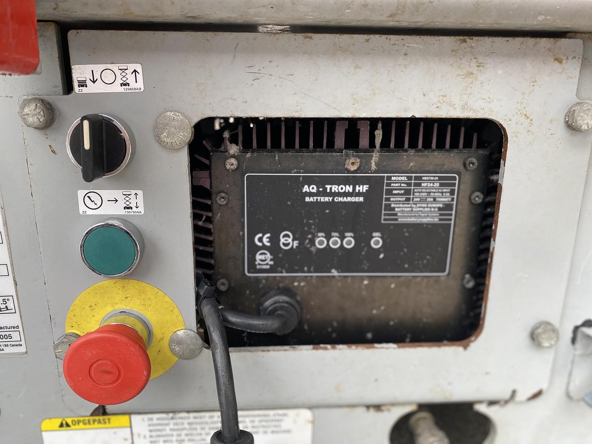 Gebruikt 2005 Skyjack SJIII-3219, Schaarhoogwerker, 8 meter