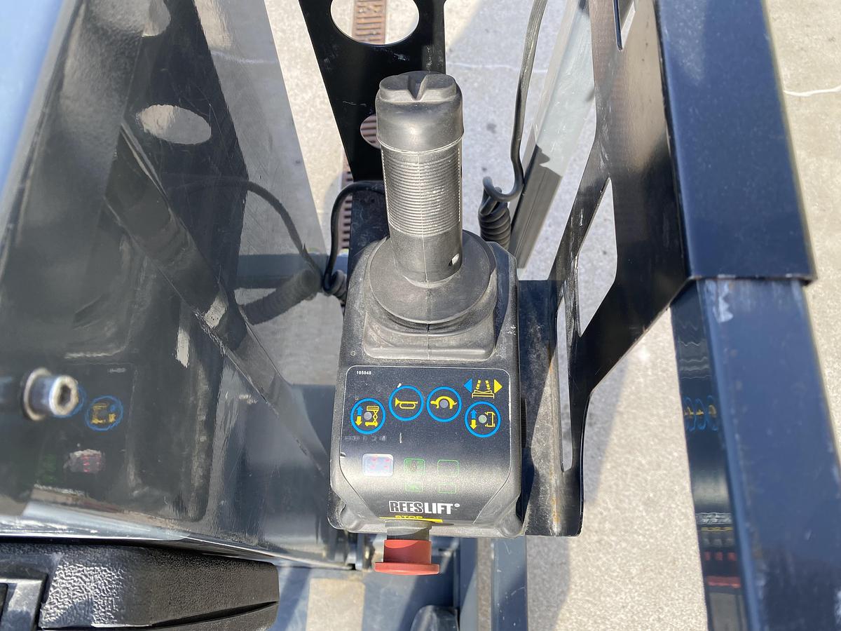 Gebruikt 2022 Rees AMWP6100-5.6, hoogwerker, personenlift, 5,6 meter