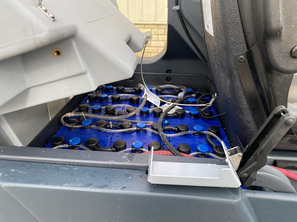 Gebruikt 2021 Nilfisk SC6500 1300C, Veeg- Schrobmachine