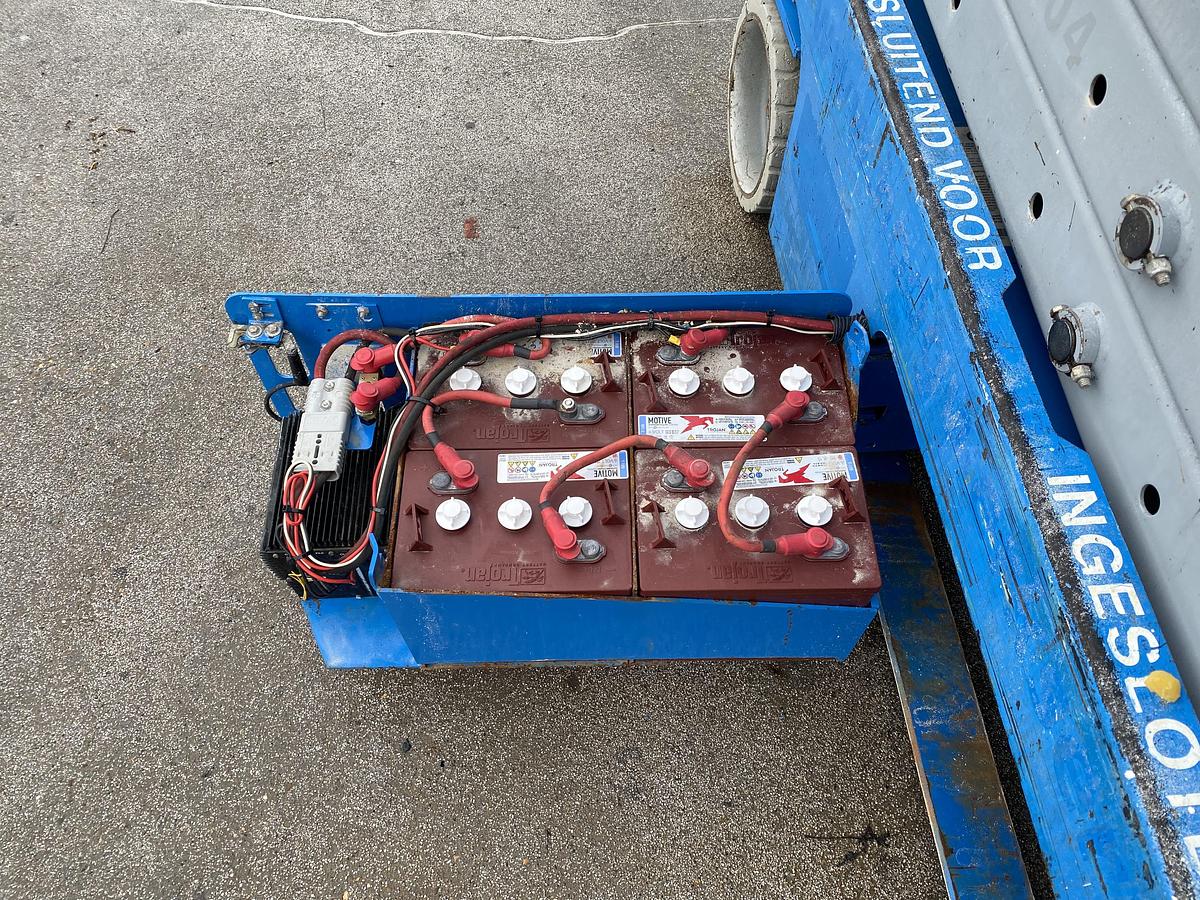 Gebruikt 2010 Genie GS2632, Schaar hoogwerker, 10 meter