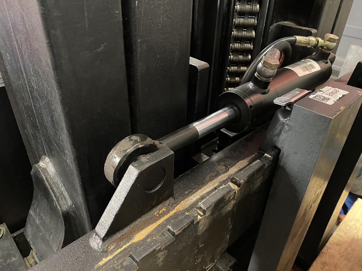 Gebruikt 1995 BT RR B2 / 14 Reachtruck, 7 meter