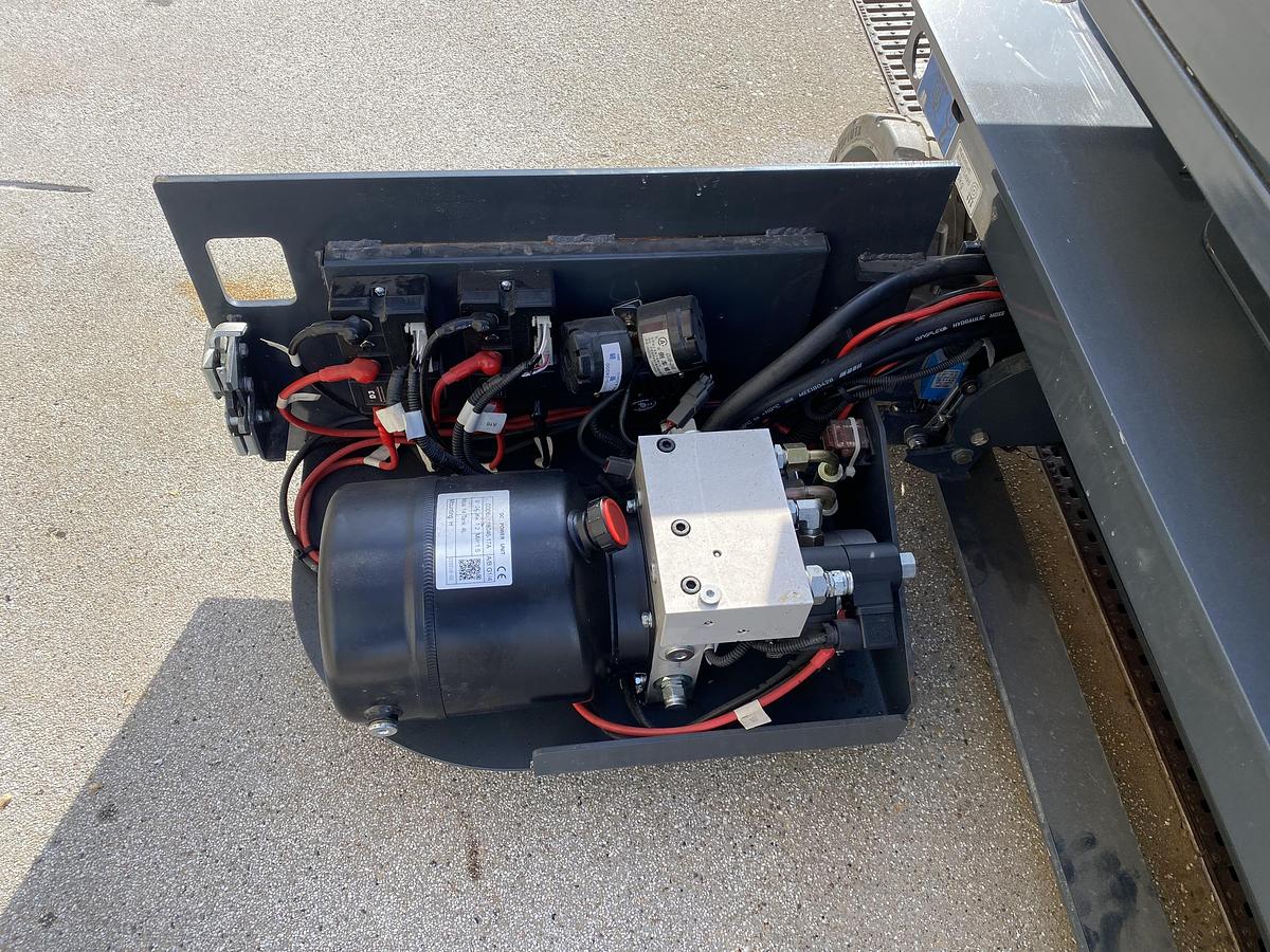 Gebruikt 2022 Rees AMWP6100-5.6, hoogwerker, personenlift, 5,6 meter