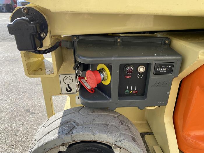 Gebruikt 2011 JLG 1930ES, Schaar hoogwerker, 8 meter