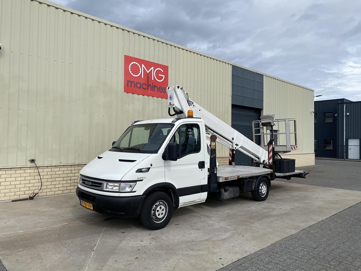 Gebruikt 2005 Bizzocchi Autel 230 HP, Autohoogwerker, 23 meter