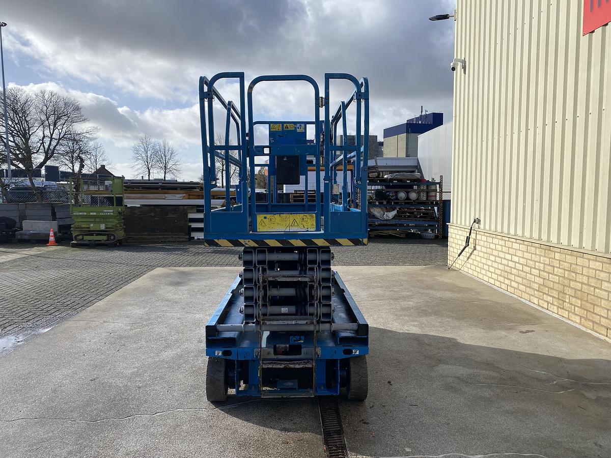 Gebruikt 2010 Genie GS3246, Schaar hoogwerker, 12 meter