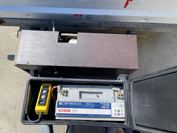 Gebruikt 2004 Humbaur Machinetransporter, Hydraulisch zakbaar, aanhangwagen