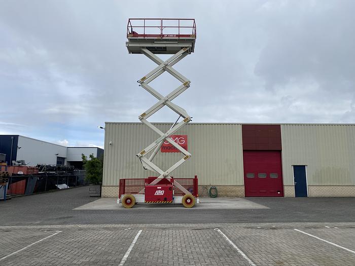 Gebruikt 2002 Airo SF1380-E, Schaar hoogwerker, 16 meter