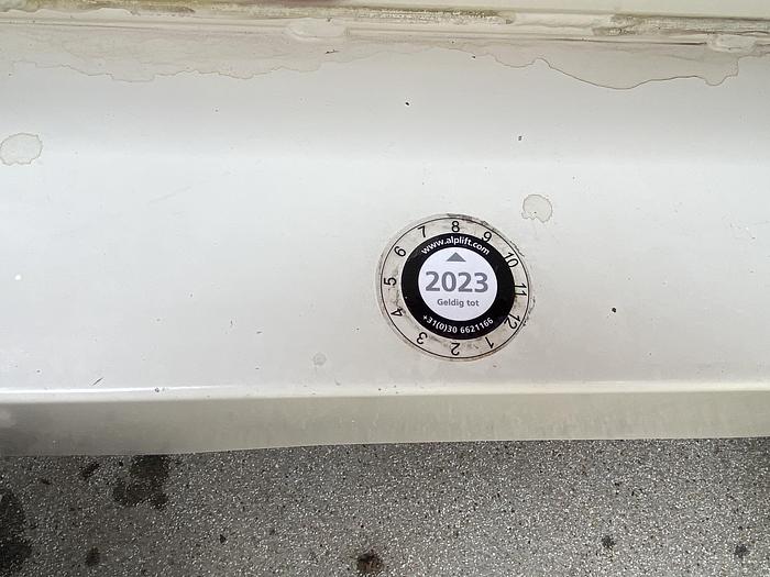 Gebruikt 2002 Airo SF1380-E, Schaar hoogwerker, 16 meter