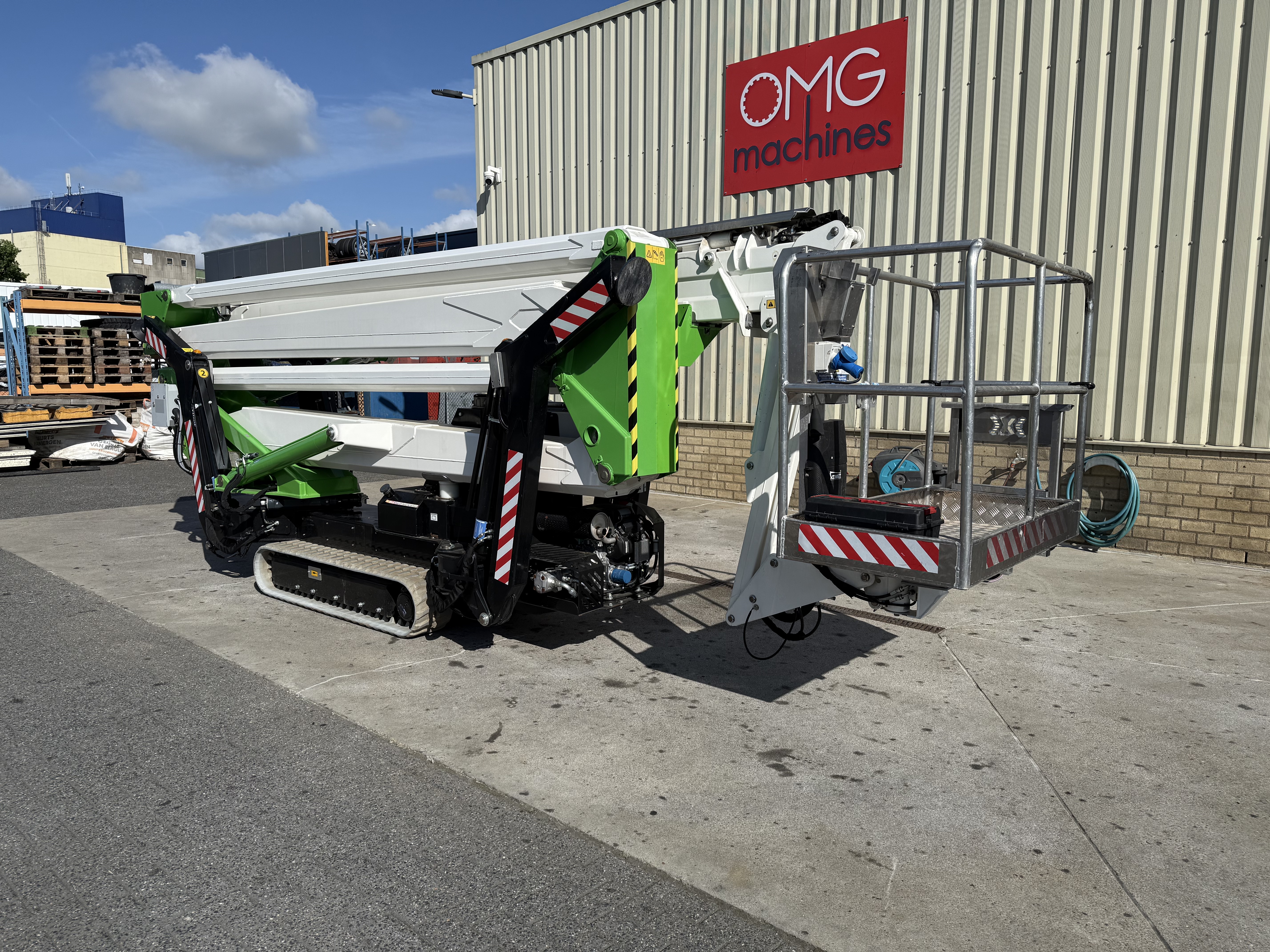 Gebruikt 2022 Comet Leopard 25, Spin hoogwerker