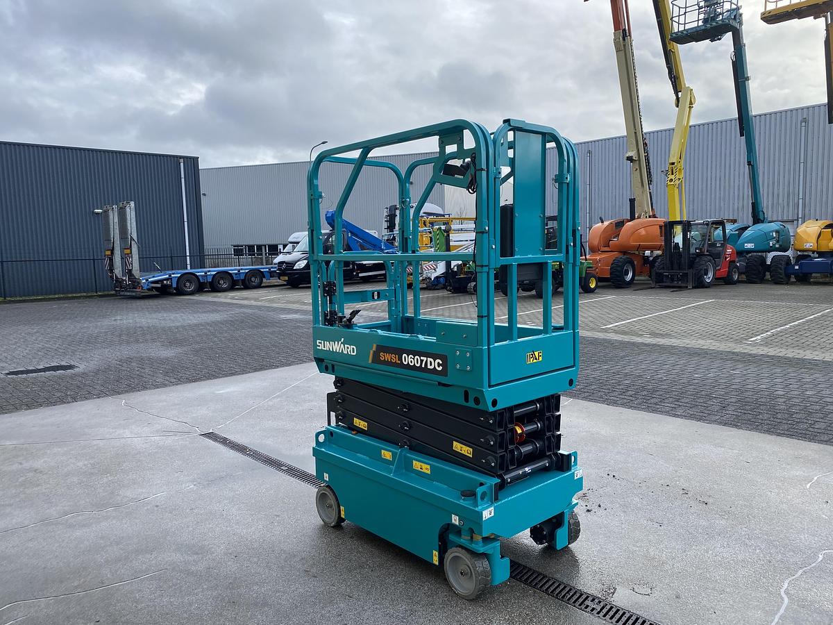 2023 Sunward SWSL0607DC, Schaarhoogwerker, 6,5 meter