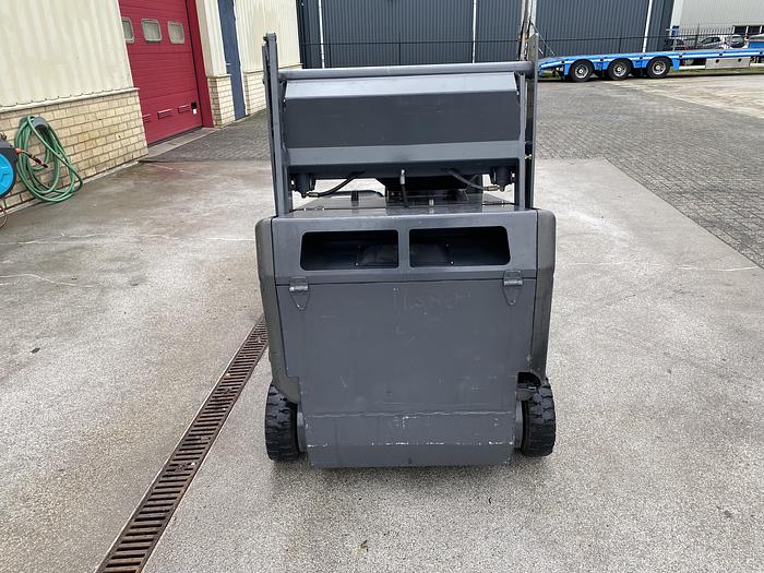 Gebruikt 2003 RCM R703 Sack, Veegmachine, Elektro