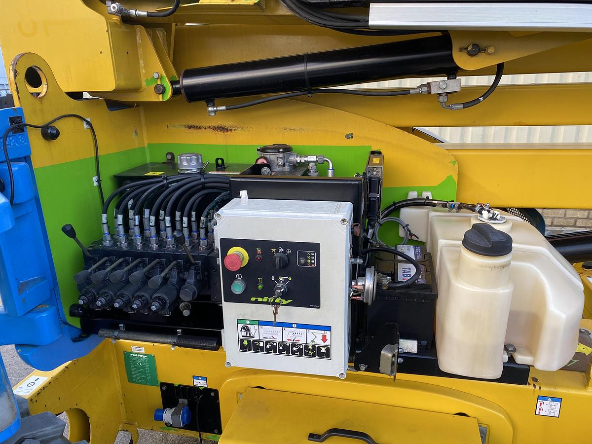 Gebruikt 2015 Niftylift HR17 Hybrid 4x4, Hoogwerker