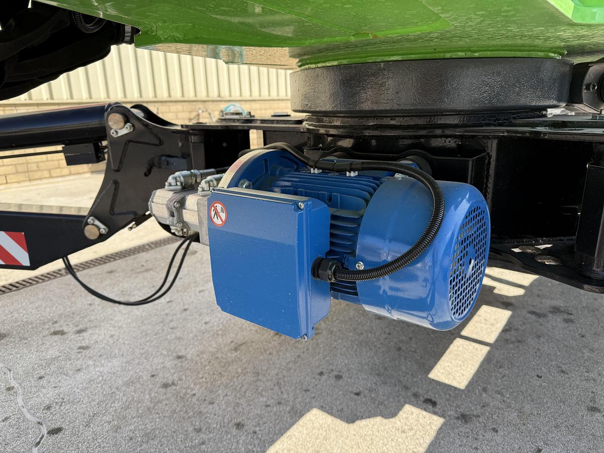 Gebruikt 2022 Comet Leopard 25, Spin hoogwerker