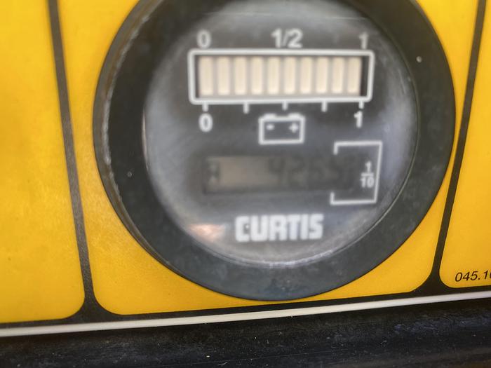 Gebruikt 2008 Airo X8EN, 10 meter, schaar hoogwerker