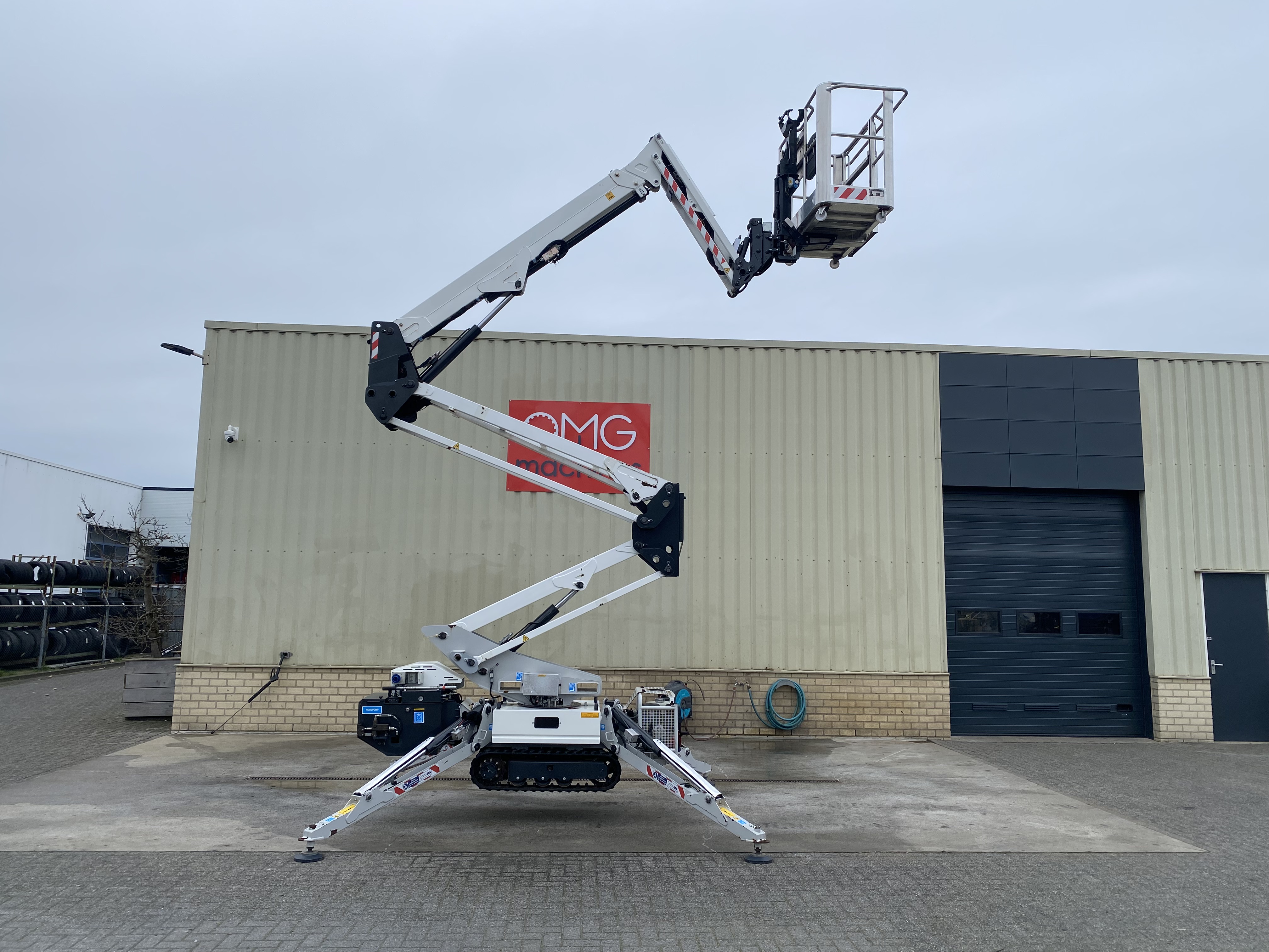 Gebruikt 2021 Compact 15 DA, Spin hoogwerker, 15 meter
