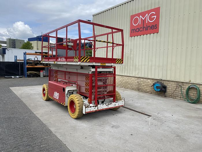 Gebruikt 2002 Airo SF1200, Schaarhoogwerker, 14 meter