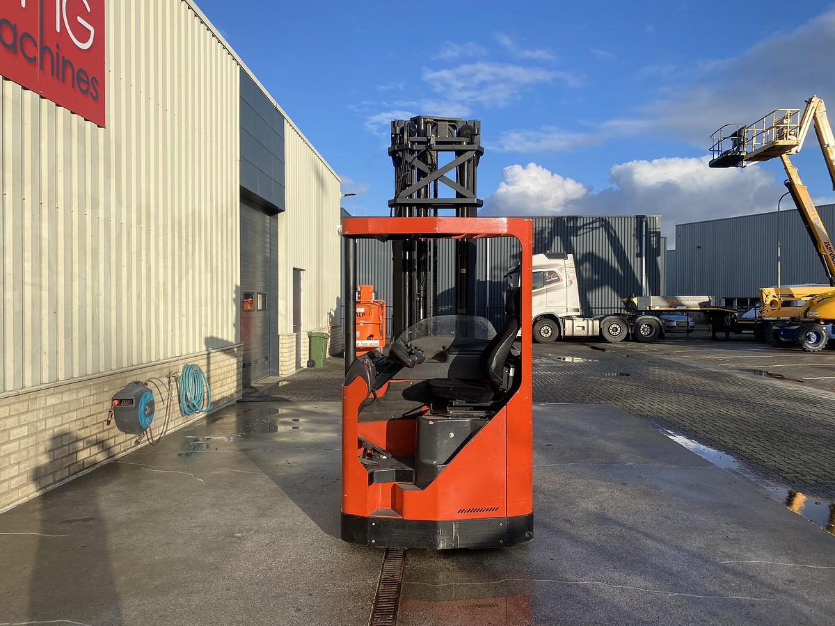 Gebruikt 1995 BT RR B2 / 14 Reachtruck, 7 meter