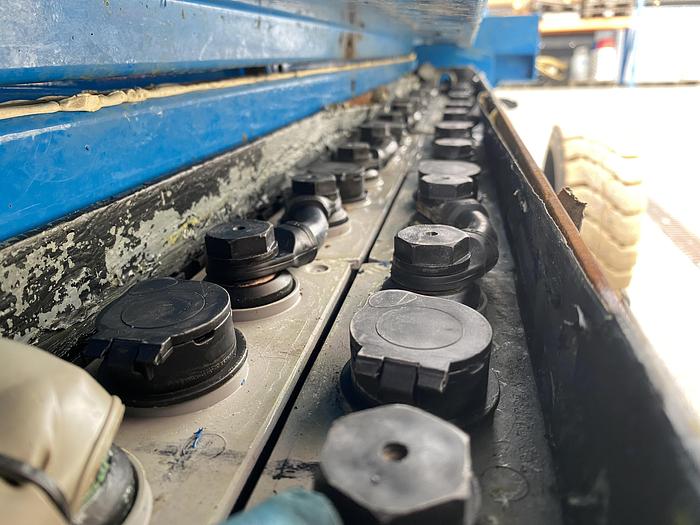 Gebruikt 1998 Holland Lift Monostar Y83EL16, schaar hoogwerker, 10 meter