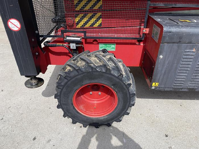 Gebruikt 2001 Airo SF1200-D-4WD, 4x4 Schaar hoogwerker, 14 meter