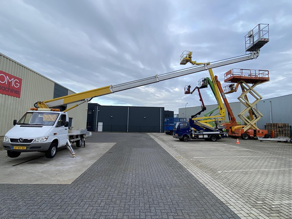Gebruikt 2006 Bizzocchi 220 ALU AZ, Autohoogwerker, 22 meter