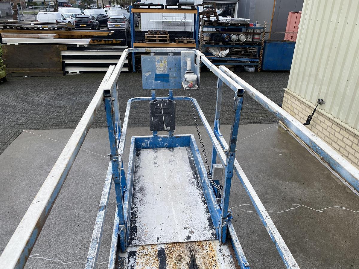 Gebruikt 2010 Genie GS2632, Schaar hoogwerker, 10 meter