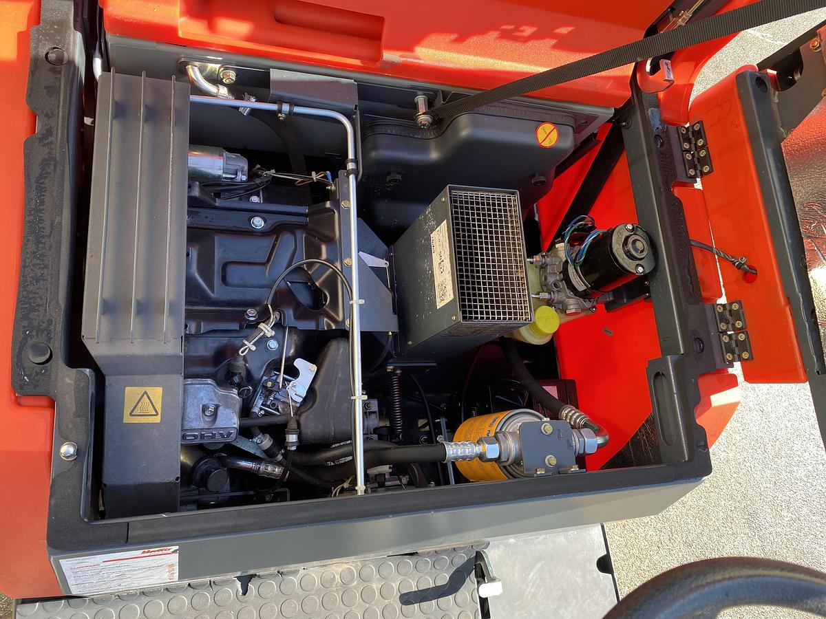 Gebruikt 2015 Hako Sweepmaster P980 RH, Veegmachine