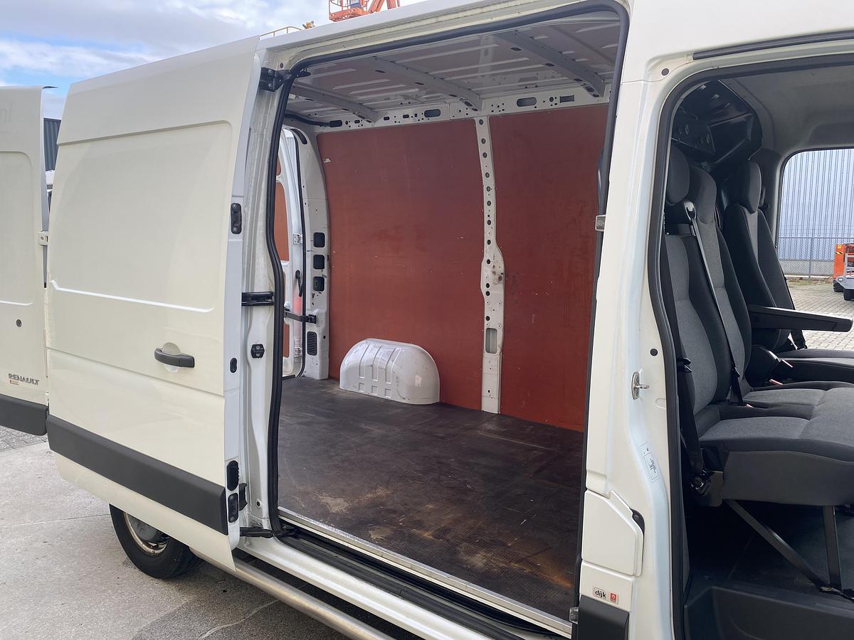 Gebruikt 2016 Renault Master 2.3 dCi, 2L2H, 3500 kg.