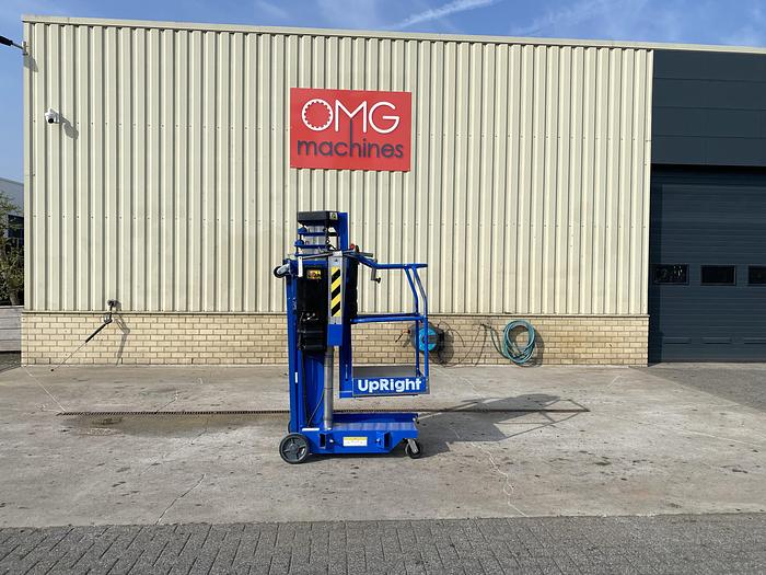 Gebruikt 2004 UpRight UL25 D/C, eenpersoons hoogwerker, 10 meter