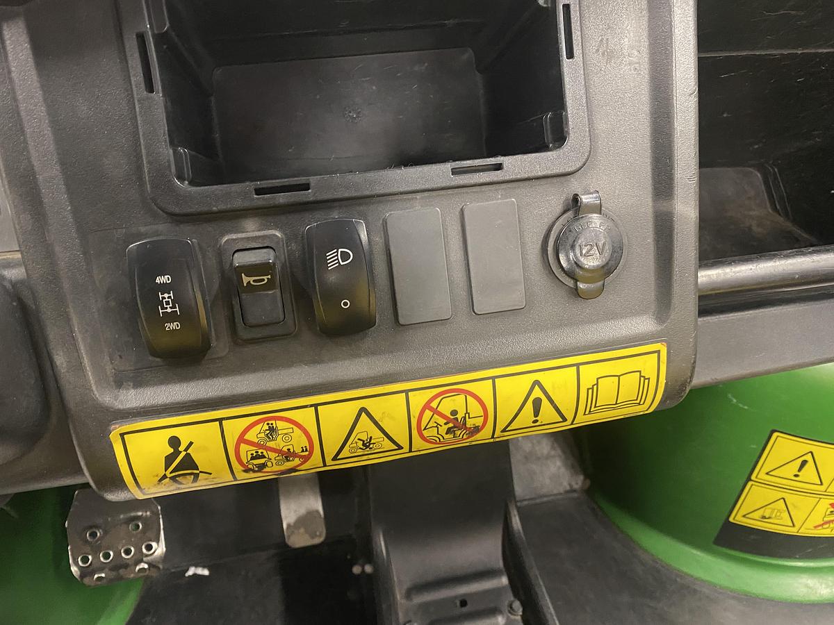 Gebruikt 2015 John Deere Gator HPX DSL, 4x4, Diesel