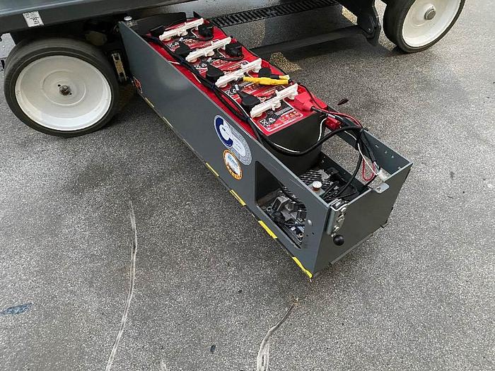 Gebruikt SkyJack SJ 4726, Schaar hoogwerker, 10 meter