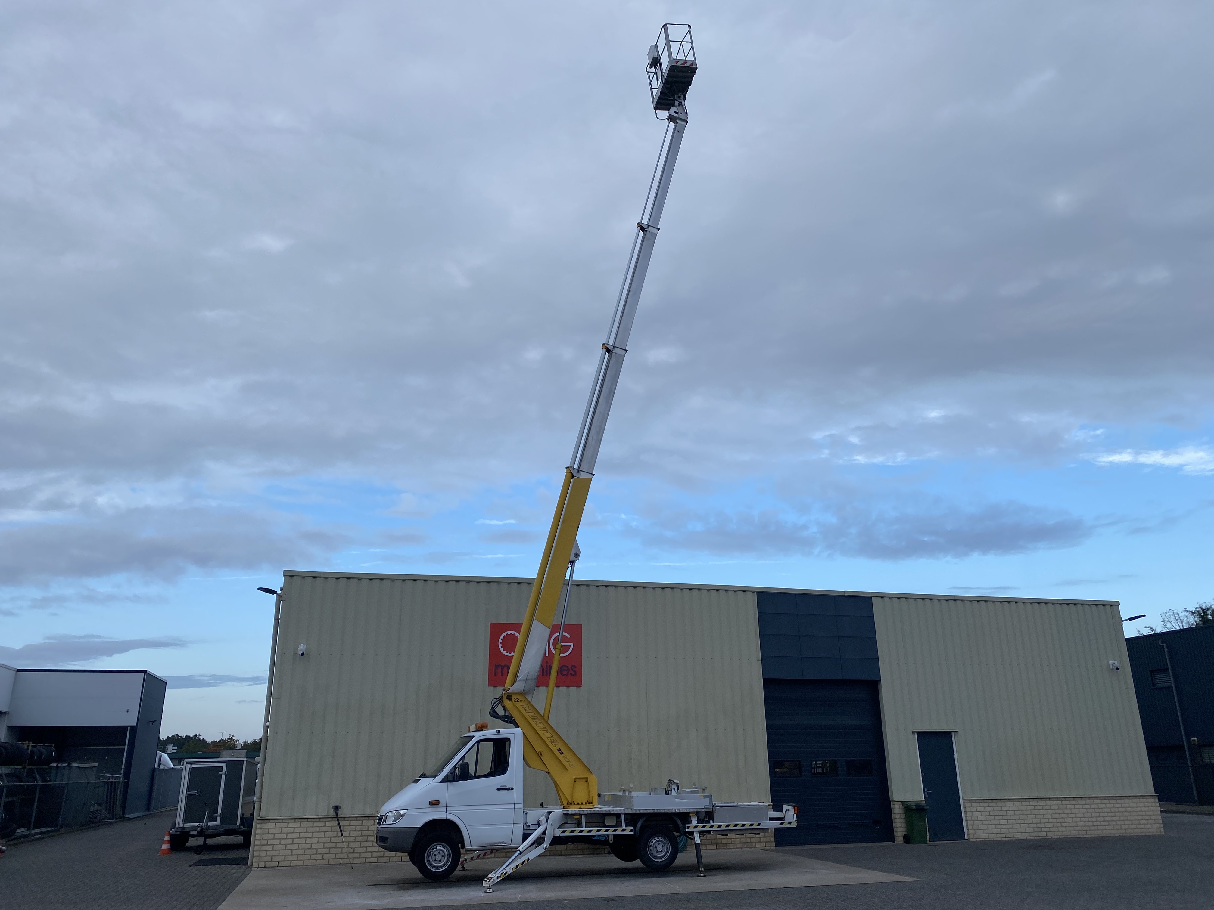 Gebruikt 2006 Bizzocchi 220 ALU AZ, Autohoogwerker, 22 meter