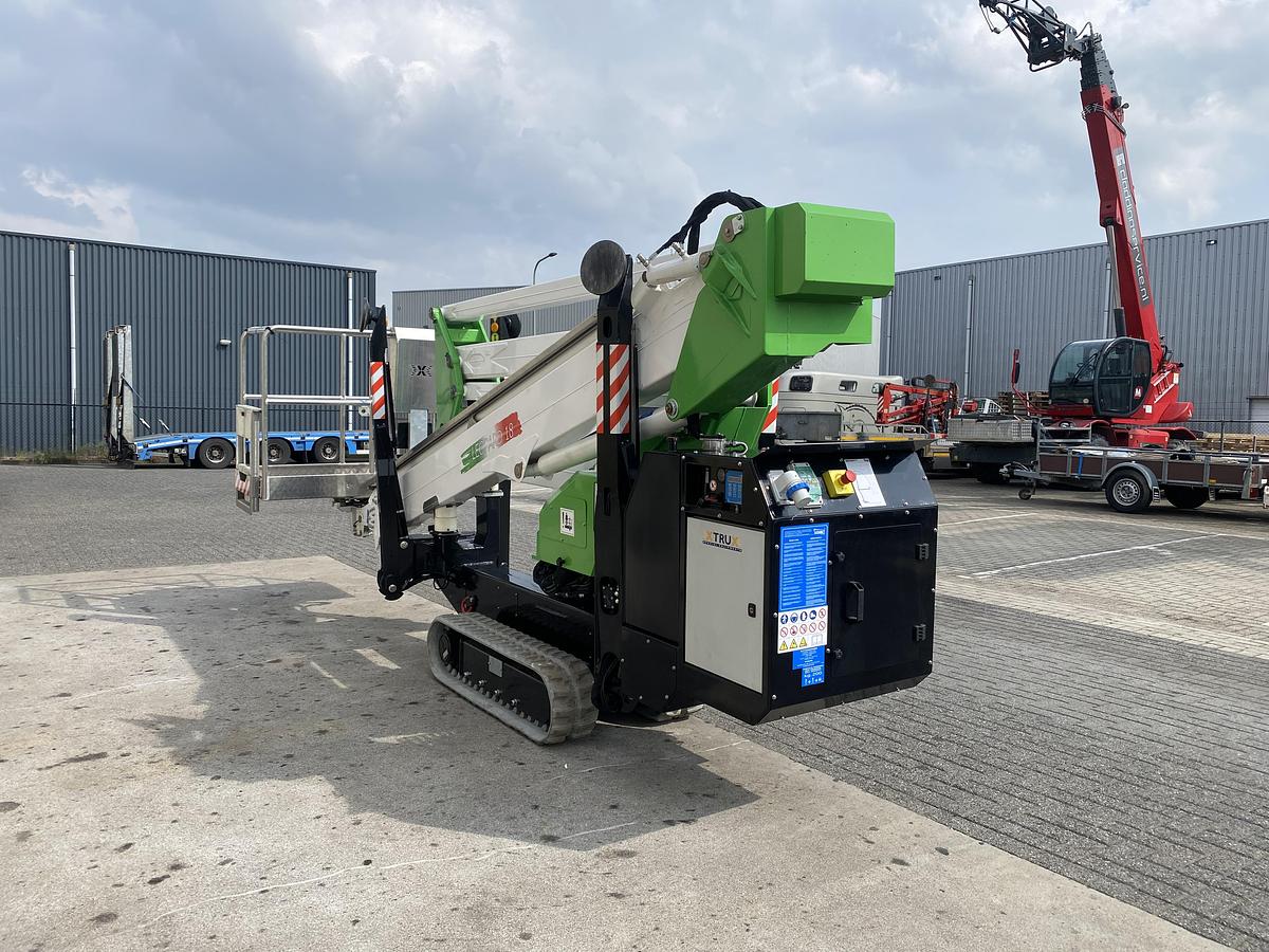 Gebruikt 2023 Comet Leopard 18, Spin Hoogwerker, 4 stuks