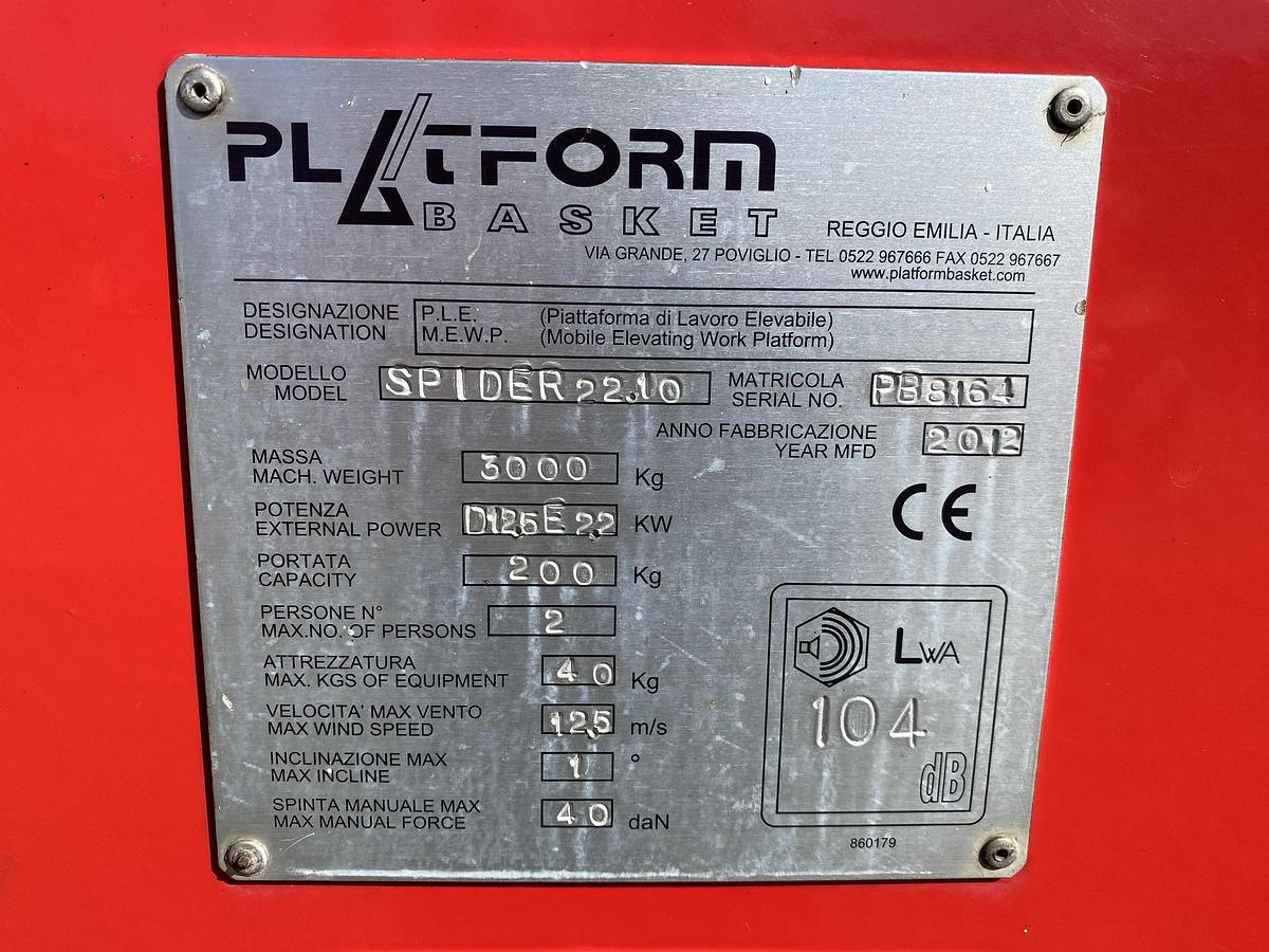 Gebruikt 2012 Platform Basket Spider 22.10, Spin hoogwerker met aanhangwagen