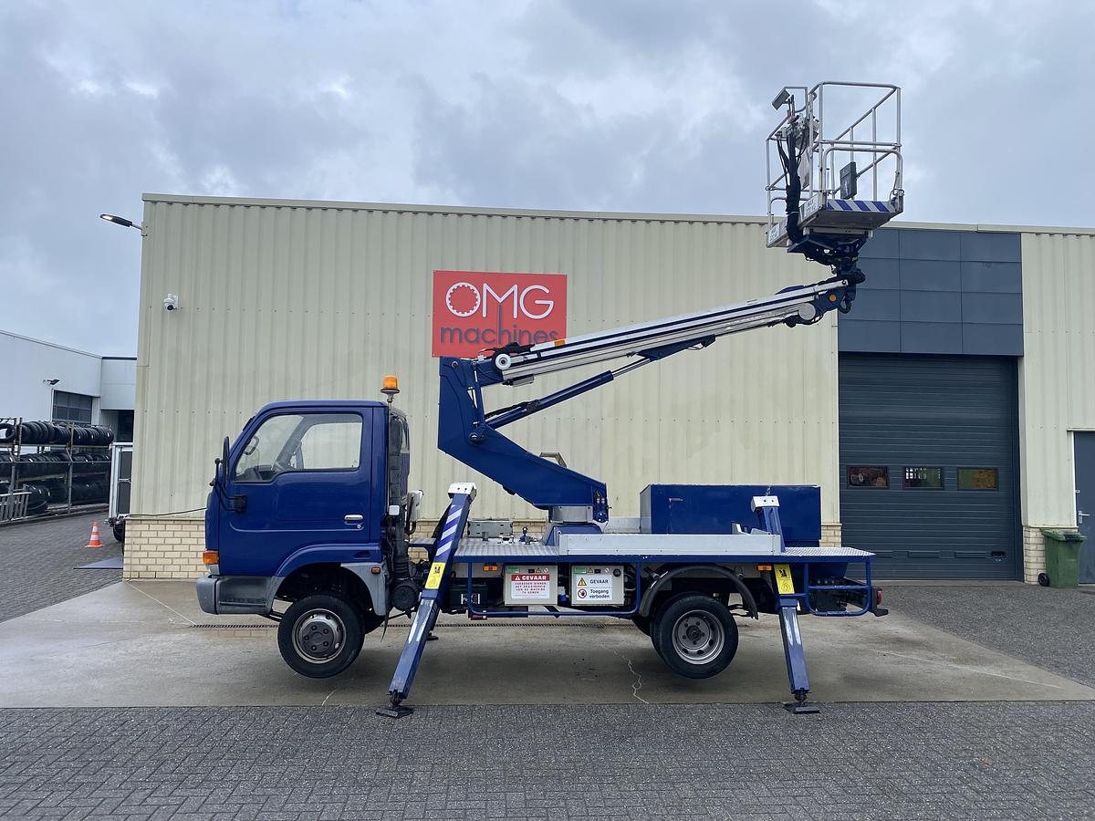Gebruikt 2002 Oil & Steel Scorpion 130, Autohoogwerker, 13 meter